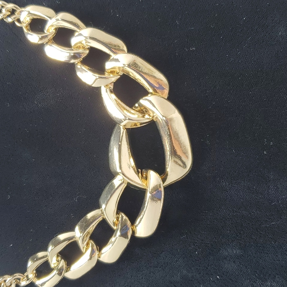 Mystique gold chain open link necklace - Picture 2 of 4